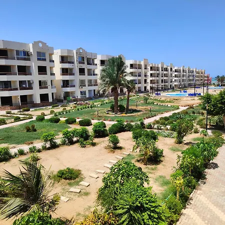 2Bedroom Apartment In Summer Land Beach Resort